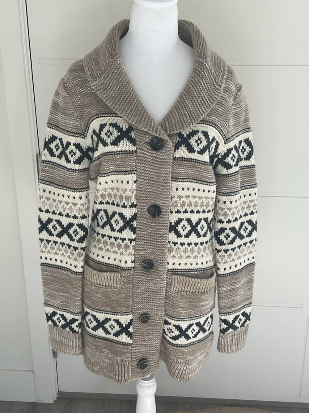 ***SANSARA ***Taupe & Cream Chunky Knit Aztec Sweater,
